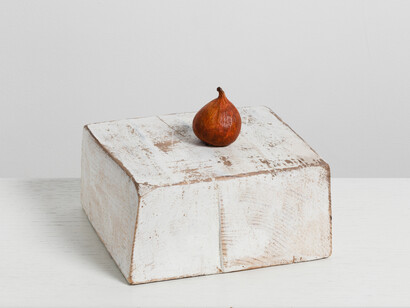 Joel Tomlin, Untitled (Fig on plinth), 2015, Wood, gesso, patinated bronze, pigment, 17 x 20 x 18 cm
