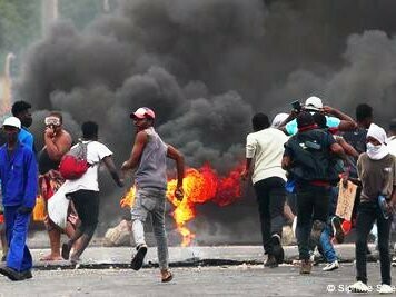Manifestações em Maputo, Moçambique. Está se caminhando para o segundo mês das manifestações. Mas até então o conselho constitucional se quer publicou os ditos resultados eleitorais