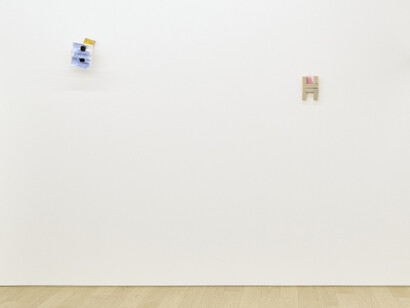 San, shi, go, exhibition view. Courtesy of Tomio Koyama Gallery