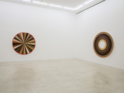 Otros cuerpos detrás. Courtesy of Museo Tamayo