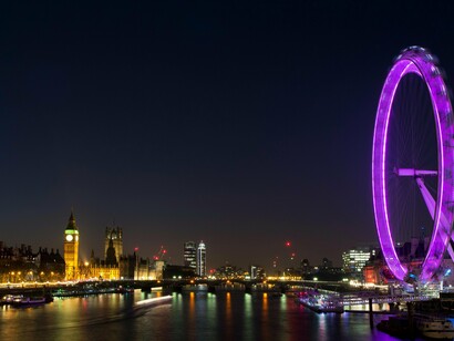 Enquanto Londres dança sua eterna valsa entre o antigo e o contemporâneo, a London Eye continua a girar, carregando em seu seio histórias, sonhos e a promessa de novas perspectivas. Para o mundo, ela é um ícone de inovação; para mim, é um lembrete diário de que sempre há algo novo a ser descoberto — basta olhar de um ângulo diferente