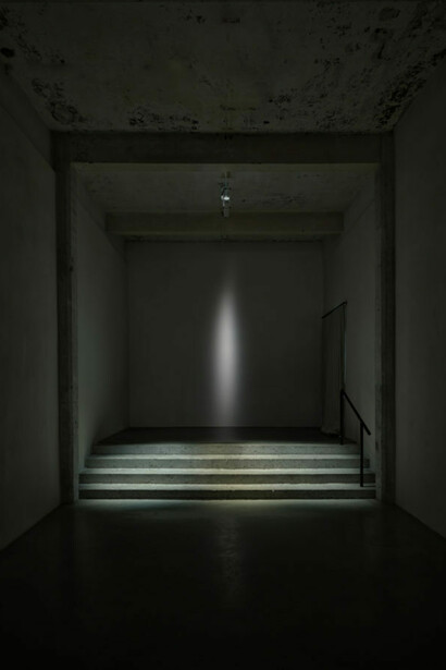 Germaine Kruip, Remanence, exhibition view. Courtesy of Axel Vervoordt