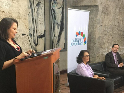 La ministra costarricense de Cultura y Juventud, Sylvie Durán Salvatierra, al anunciar en enero el galardonado al Premio Nacional de Cultura Magón 2016 
