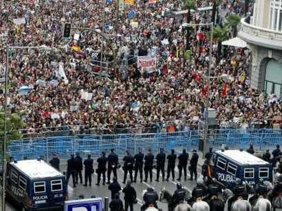 Masiva manifestación en el primer "Rodea el Congreso" (2012)