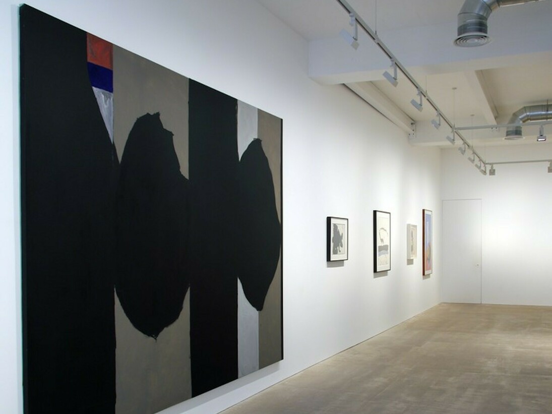 Robert Motherwell, Exhibition view. Courtesy of Bernard Jacobson Gallery