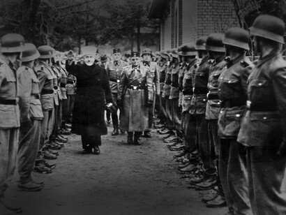 Muhammad Amin al-Husayni, líder religioso musulmán en su calidad de gran muftí de Jerusalén, se alió con el Tercer Reich