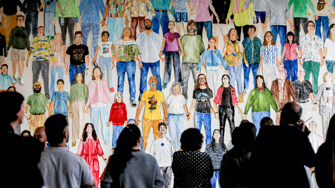 Shimabuku, Pulpo, cítrico, humano, vista de exhibición. Cortesía del Centro Botín 