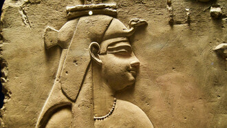 Relieve de un templo de Ptolomeo I, Templo de Hator en Kom Abu Billo en el Antiguo Egipto