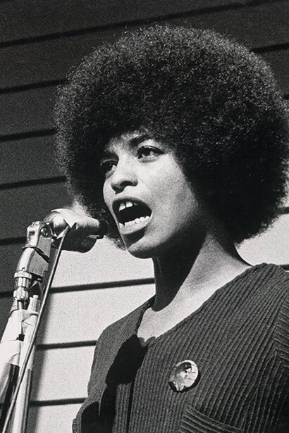 In mid-sentence. Courtesy of National Portrait Gallery