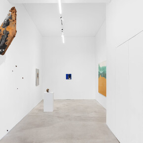 Vários artistas, Homesick for another world, vista da exposição. Cortesia da Galeria Madragoa