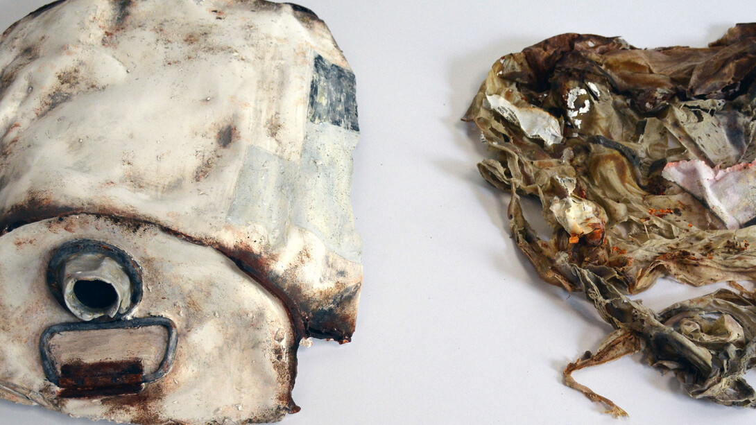 oil can, latex and plaster, 2015