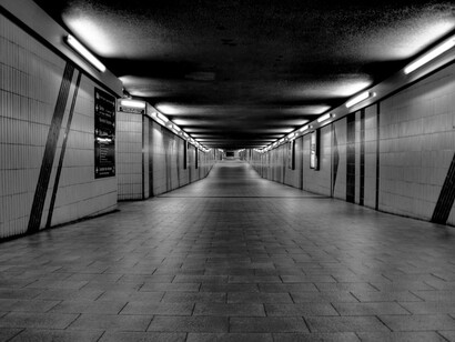 Pasillo del metro en París