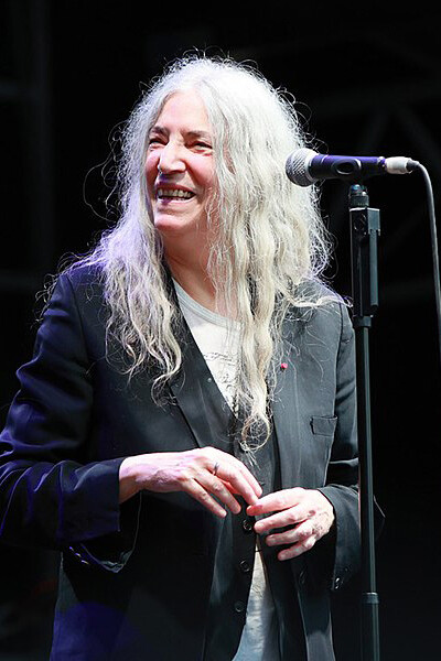 Patti Smith’s performances continue to inspire audiences worldwide with emotional depth and intensity