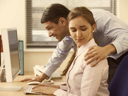 El chantaje sexual es el tipo de acoso que más presión ejerce sobre la mujer trabajadora