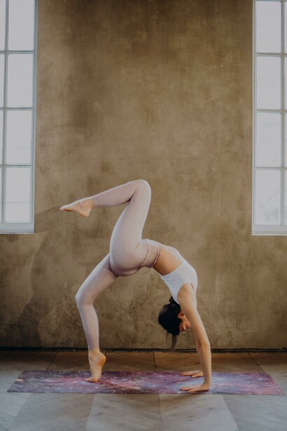 Com o Yoga adquirimos um novo entendimento da vida, percebendo que tudo passa num simples sopro