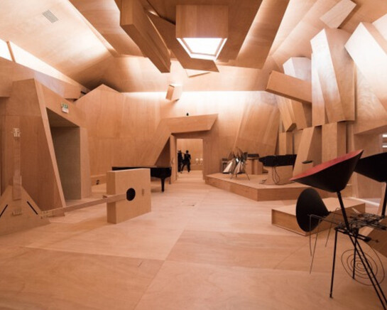 Xavier Veilhan, Exhibition view. Courtesy of Perrotin