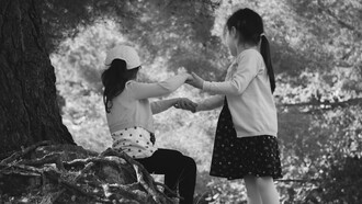 El segundero avanzó y el minutero acumuló tantos días que le crecieron años