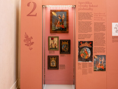 Stories behind the glass, exhibition view. Courtesy of Ethnographic Museum of the National Museum