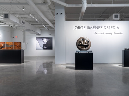 Jorge Jiménez Deredia, Cosmic Mystery of Creation, installation view. Courtesy of The Wall art gallery, Miami