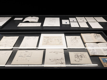 Dibujos de arquitecturas, vista de exhibición. Cortesía del Museo Patio Herreriano