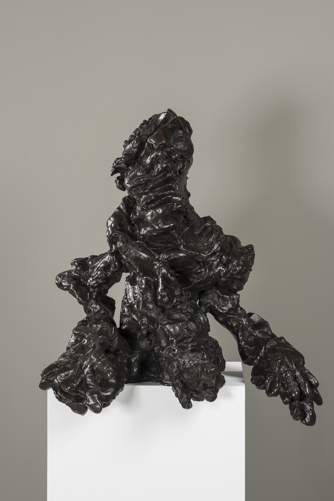 Willem de Kooning (1904-1997), Large Torso 1974, Bronze, 91.4 х 78.7 х 67.3 cm, Image courtesy V-A-C collection