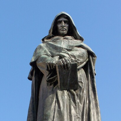 Ettore Ferrari, "monumento a Giordano Bruno", inaugurato nel 1889, dettaglio. Campo de' Fiori, Roma, Italia