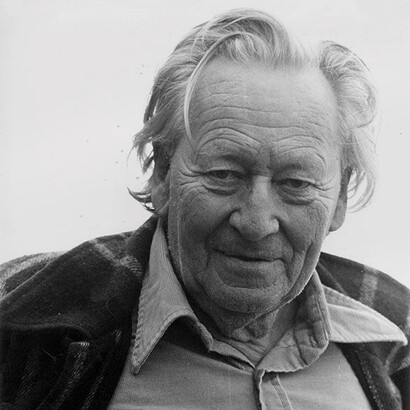Gregory Bateson, antropólogo, científico social, lingüista y cibernético cuyo trabajo se interseca con muchos otros campos intelectuales