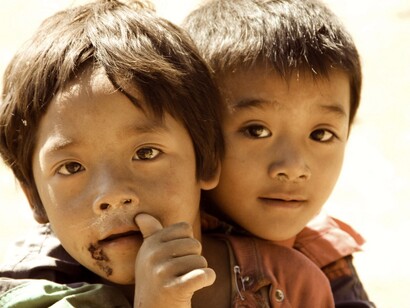 Meninos refugiados
