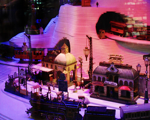 Holiday Express: Toys and Trains from the Jerni Collection. Courtesy of New-York Historical Society 