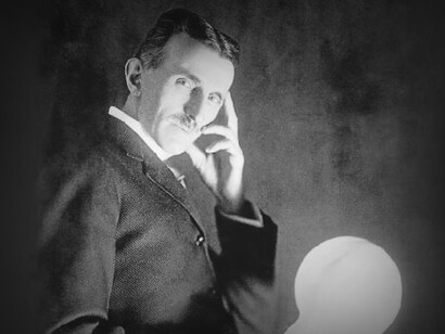 Nikola Tesla es célebre por sus contribuciones al diseño del moderno suministro de electricidad de corriente alterna