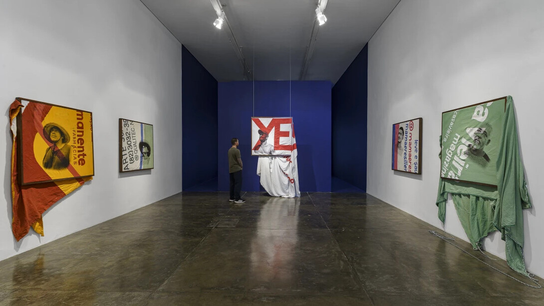 Jonathas de Andrade, Permanência relâmpago, vista da exposição. Cortesia da Galeria Nara Roesler