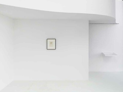 Lebendige Skulpturen. Courtesy of Sies + Höke Galerie