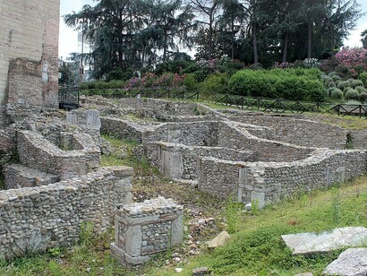Chiesa di Sant'Ilario a Port'Aurea a Benevento, Campania, Italia. Stratificazioni Longobarde: il patrimonio storico di Benevento