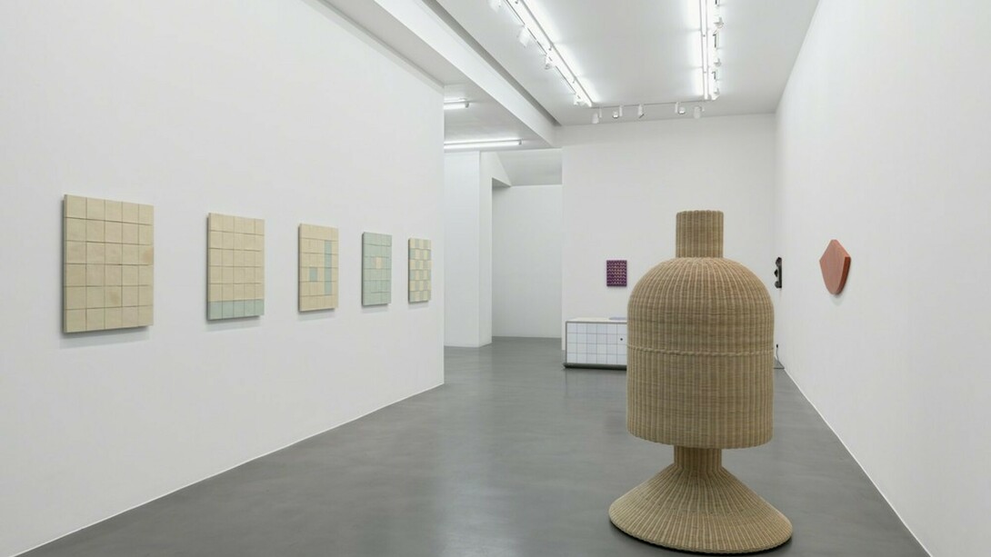Mai-Thu Perret. Zone, Exhibition view. Courtesy of Simon Lee Gallery 