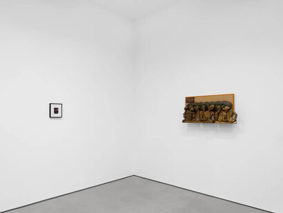 Various artists, Condo London: hosting sans titre, Paris, exhibition view. Courtesy of Sadie Coles HQ