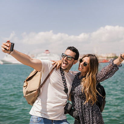 Casal viajando. Ter a liberdade de escolher o que queremos é algo incrível