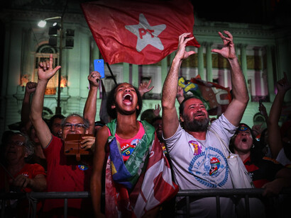 Seguidores de Lula da Silva celebran el triunfo en las elecciones en Brasil el pasado 30 de octubre de 2022