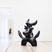 Moonbird and Spider. Courtesy of Fondation Beyeler