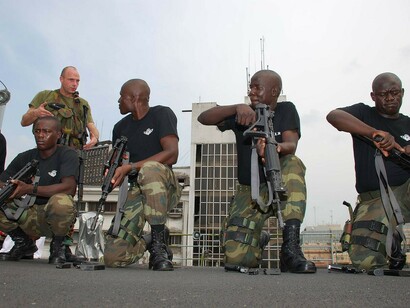 The US soldiers are waiting for pirates