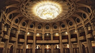 A chandelier inside parliament buildings in Spain, representing the richness and history of the Member States of the European Union