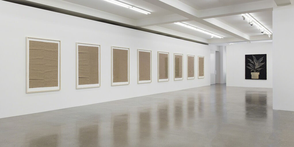 Folds and Faults, Exhibition view. Courtesy of Sprüth Magers