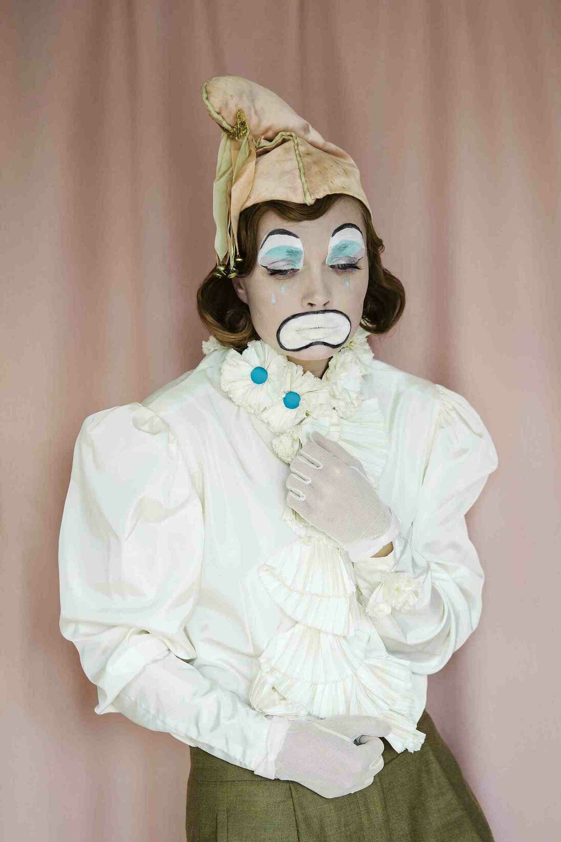 The Crying Circus © Anja Niemi _ The Little Black Gallery