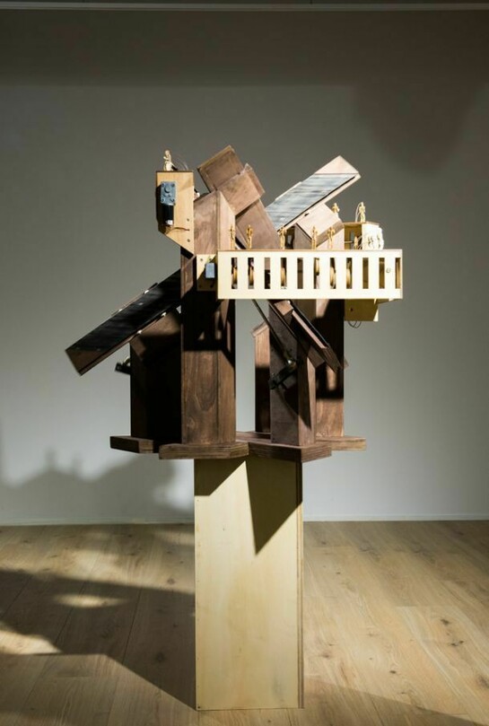 Homan Ho, Workout, 2012, Wood, metal, electric motor, 120 x 90 x 90 cm (47¼ x 35½ x 35½ in)