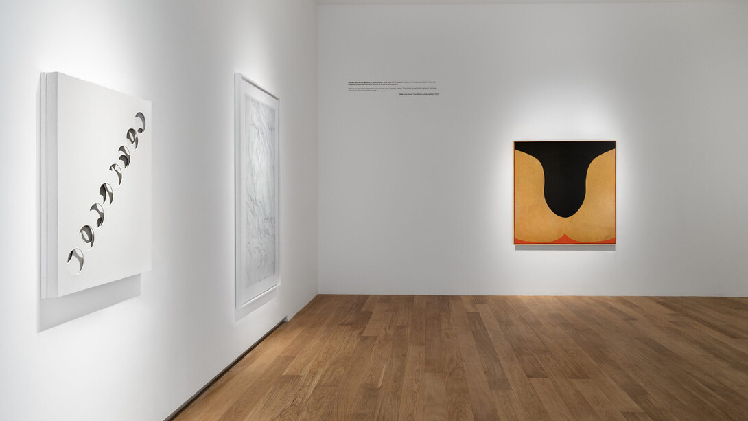 Lucio Fontana, Attesa. Le temps dans l'art, vue d'exposition. Avec l’aimable autorisation de la Galerie Tornabuoni Art