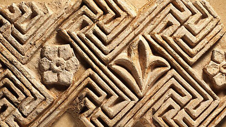 Panel fragment with meander pattern