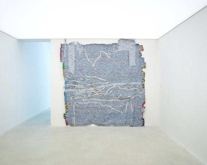 El Anatsui. Courtesy of Axel Vervoordt Gallery