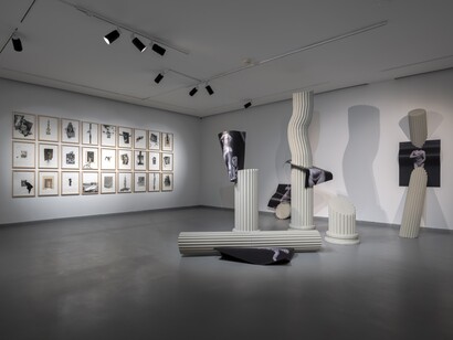 Lucia Tallová, Unstable monuments, exhibition view. Courtesy of Zilberman Gallery. Photo by Kayhan Kaygusuz