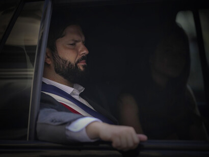 Gabriel Boric se retira de un acto oficial en recuerdo de los 50 años del Golpe de Estado en Chile