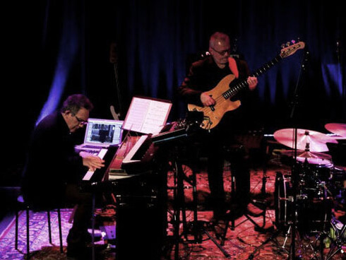 Colombo può annoverare collaborazioni di prestigio con musicisti del calibro di Enrico Rava, Pierre Favre, Billy Cobham fra molti altri