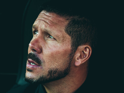 Nunca antes Simeone había vivido una situación tan complicada en el Atlético: el pase a octavos en la Champions peligra
